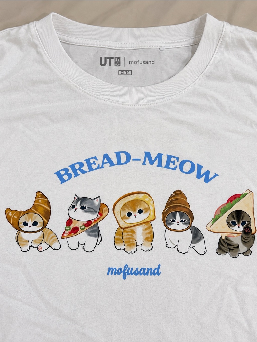UNIQLO UT x Mofusand “Bread-Meow” Cat Graphic T-Shirt – Women’s XL